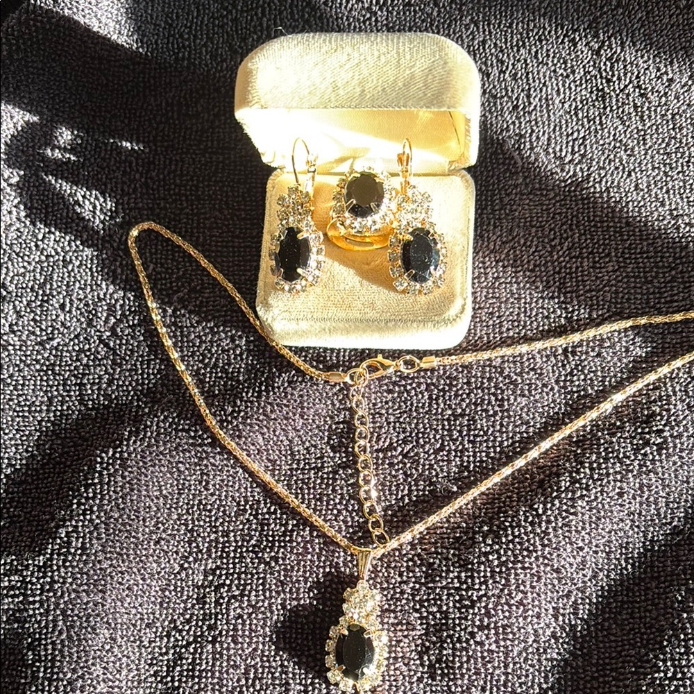 Costume Jewelry set.